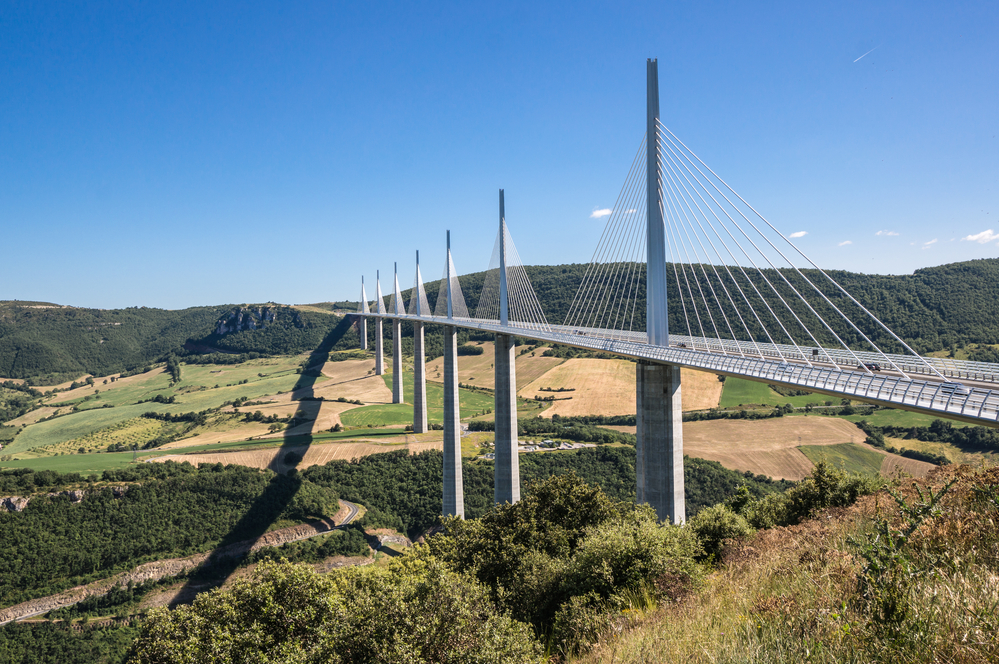 Great Engineering Feats - Millau Viaduct