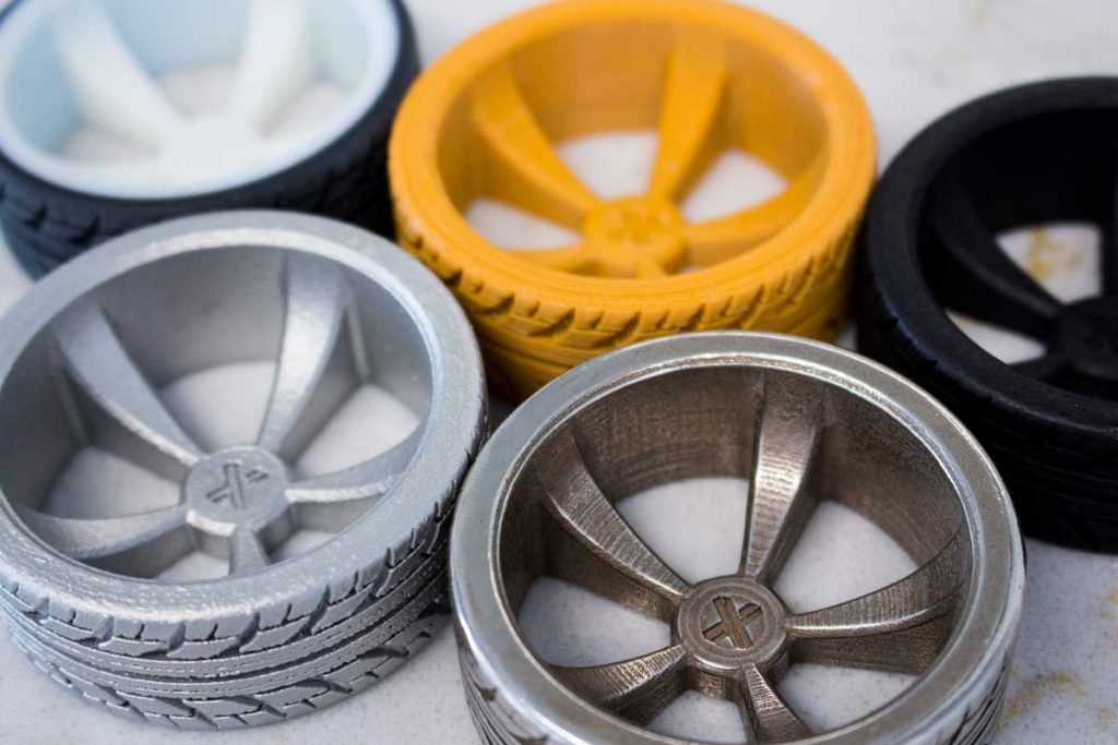 Plastic and metal 3D prints