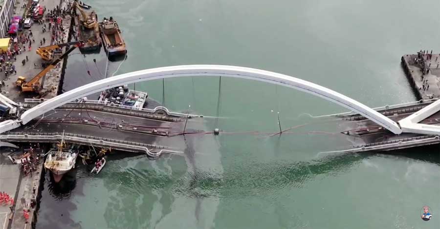 taiwan-bridge-collapse