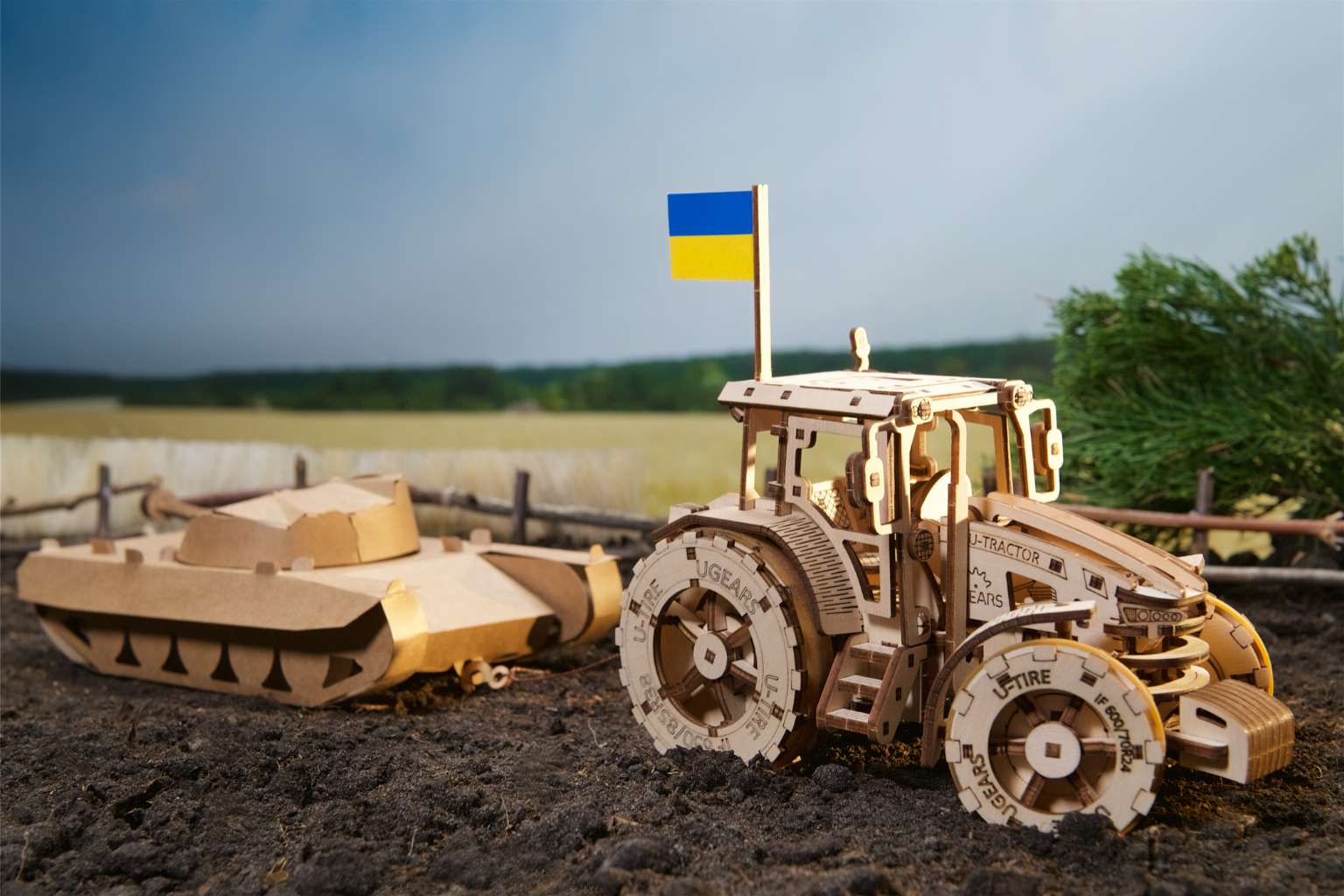 wooden 3d puzzles: ugears tractor ukrainian war